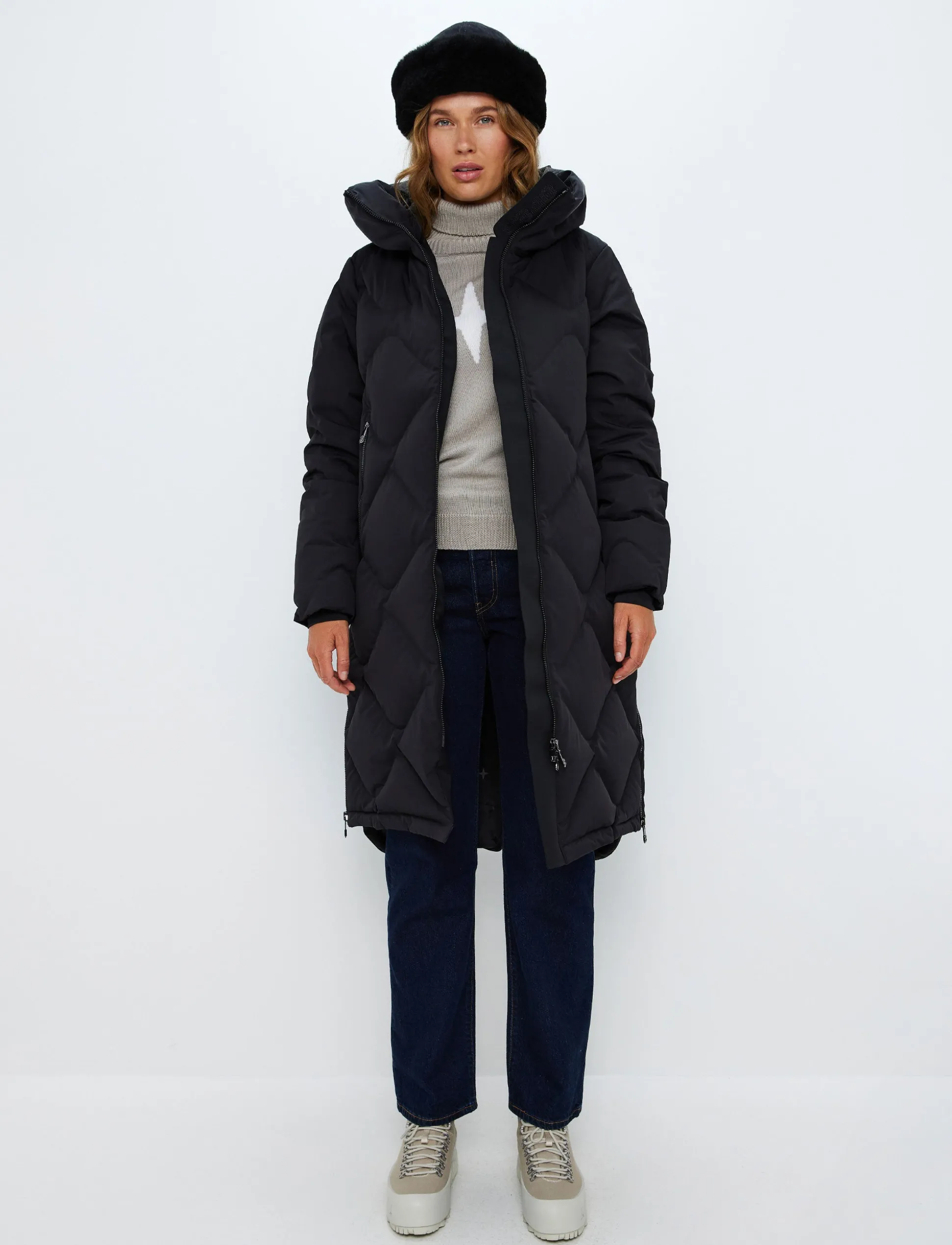 gwen_w_down_coat__black_3.webp 8848 Altitude Gwen W Down Coat - Black Store